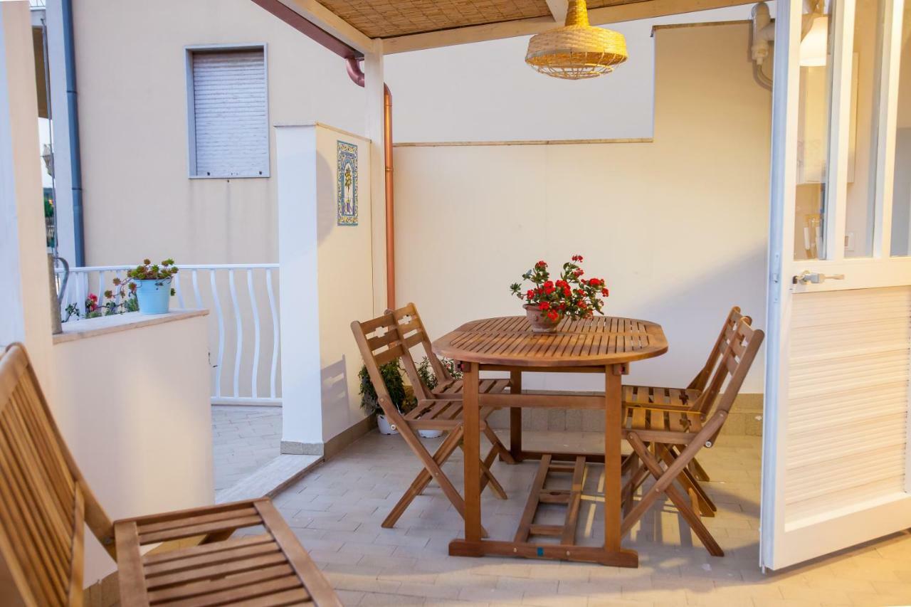 Case Degli Avi, Camere Nel Borgo Marinaro Pozzallo Exteriér fotografie